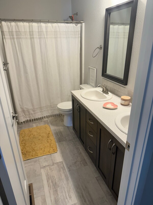 Foto del edificio - 6880 Cattails Dr