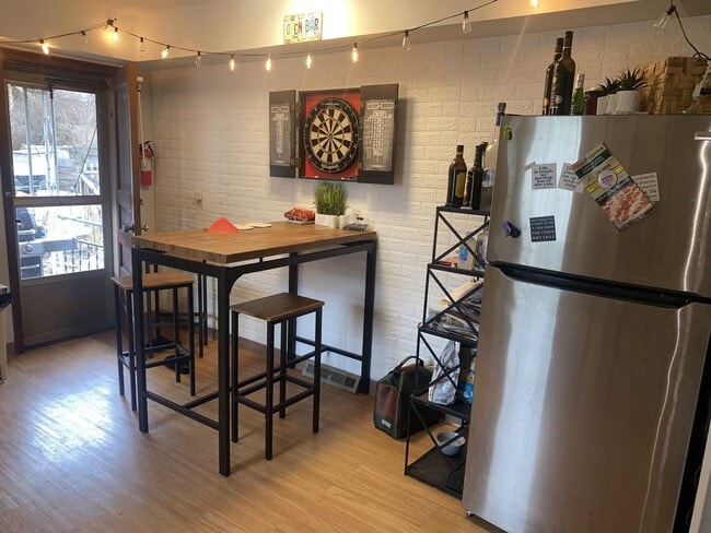 Foto del edificio - 5128 Keystone St