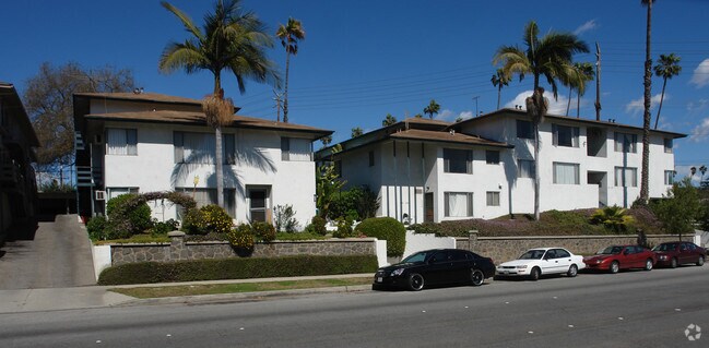 1656-1690 Huntington Drive - 1656-1690 Huntington Dr