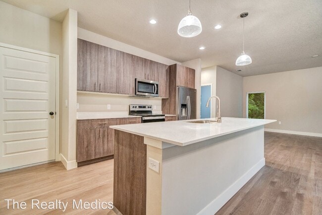 Foto del edificio - 4 br, 2 bath House - 1365 Sequoia Rd NW