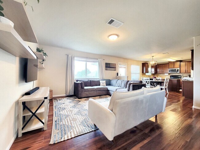 Building Photo - 222 Frio River Trail