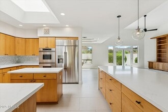 Building Photo - 6139 N 31st Ct Building Photo - 6139 N 31st Ct