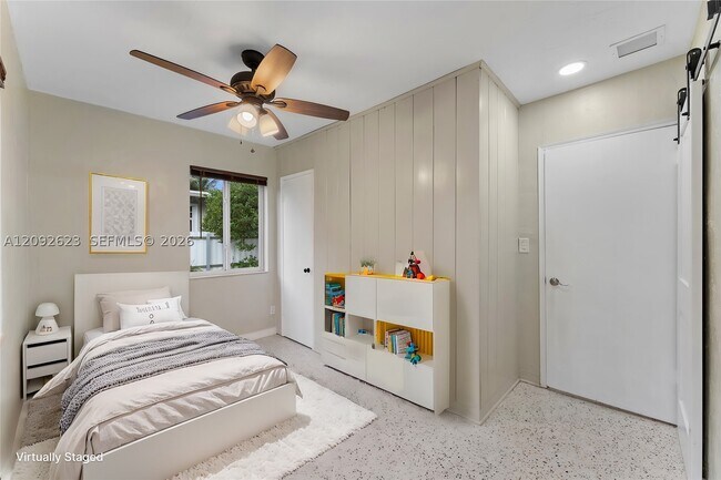Foto del edificio - 6820 SW 77th Terrace