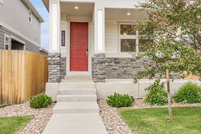 Building Photo - $2,550 - 3 Bed, 2.5 Bath Home in Colorado ...