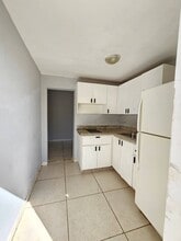 Building Photo - 1036 SW 2nd St