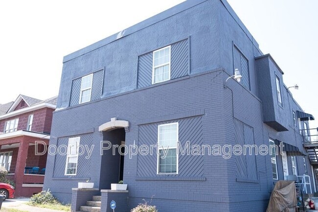 Building Photo - 1202 Duncan Ave