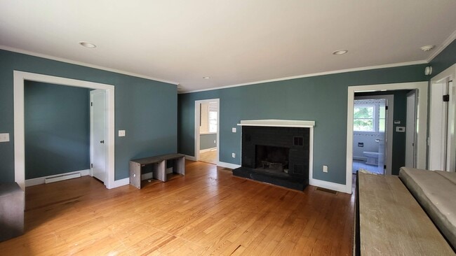 Foto del edificio - 32 S Main St