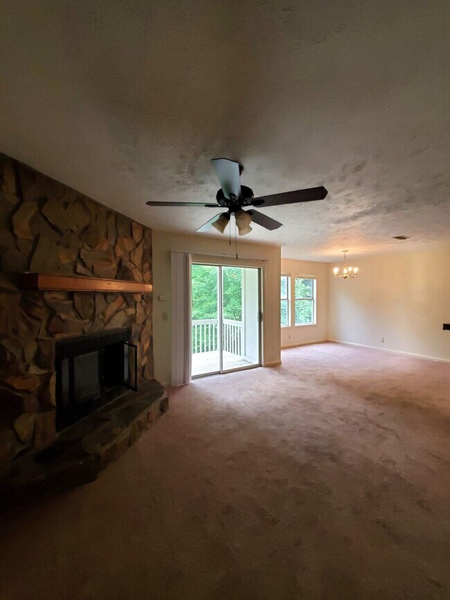 Foto del edificio - 6776-5 Willowbrook~ Stewarts Creek I~2 WEE...