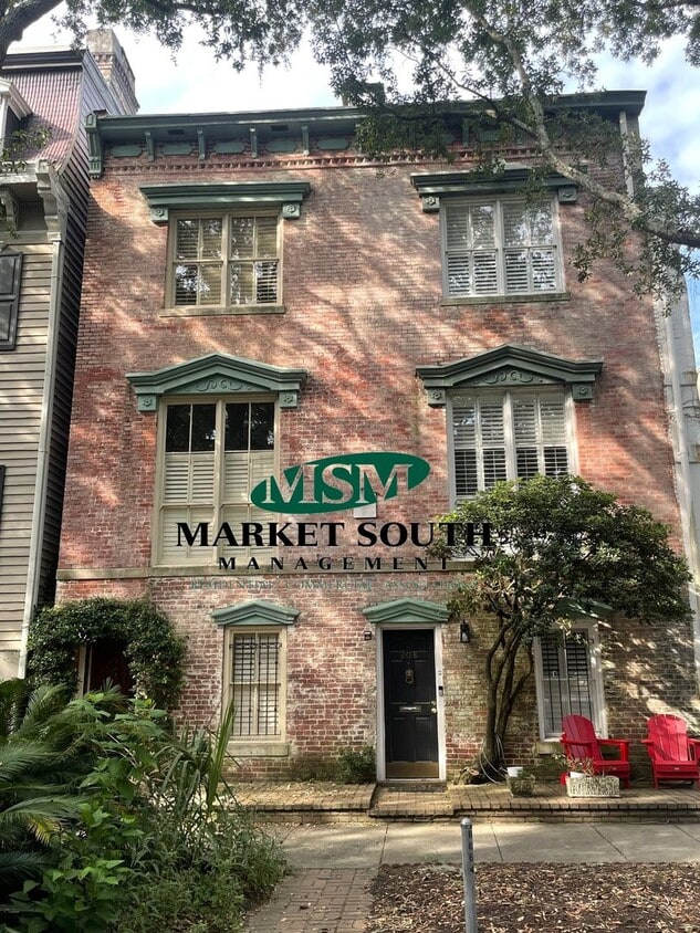 Primary Photo - BEAUTIFUL JONES STREET LOCATION!!