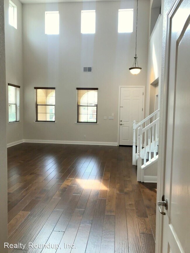 Building Photo - 4 br, 3 bath House - 9987 Spring View Way