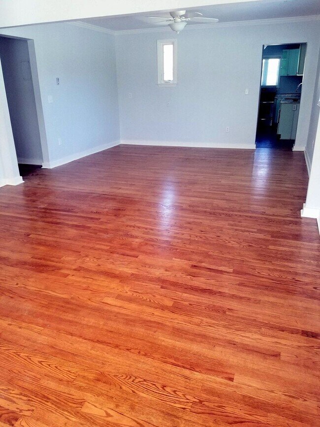 Foto del edificio - 3 br, 1 bath House - 110 Congress Street