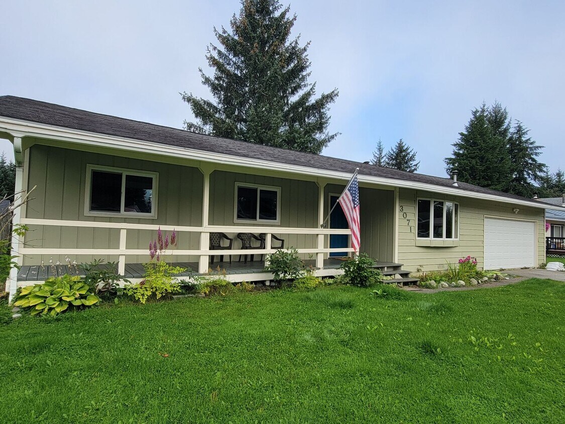 Primary Photo - Pet-Friendly Rental with Fenced Yard & Bon...