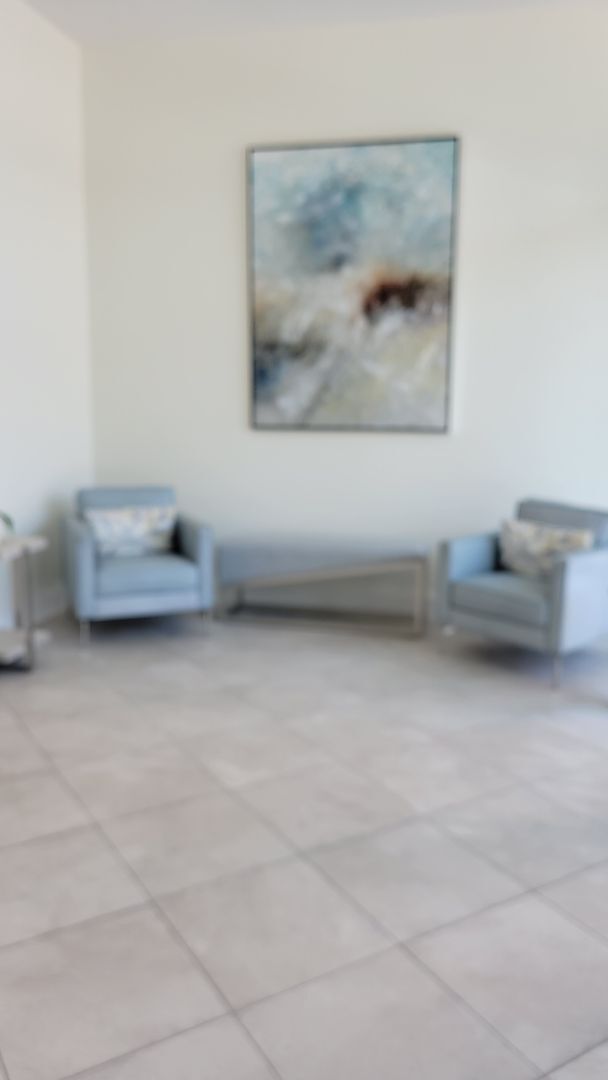 Building Photo - Annual turnkey furnished renovated 2/2 con...