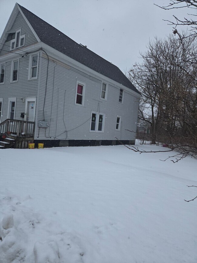 Foto del edificio - 705-09 South Ave