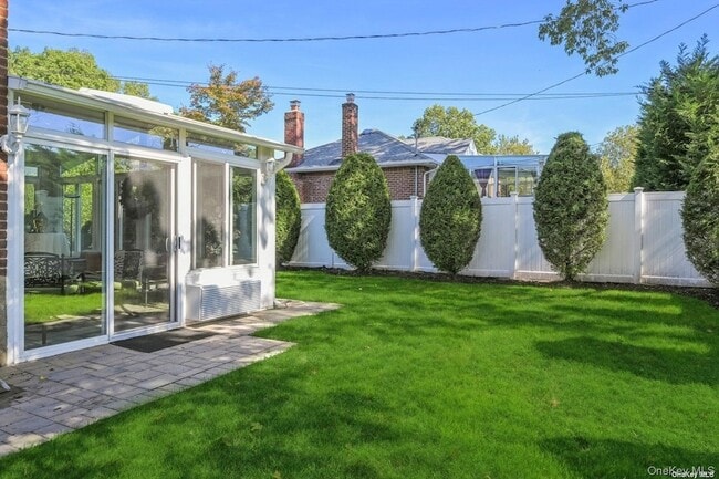 Photo - 41 Eaton Rd House