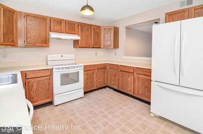 Foto del edificio - 3 br, 2.5 bath House - 2585 Ambling Circle