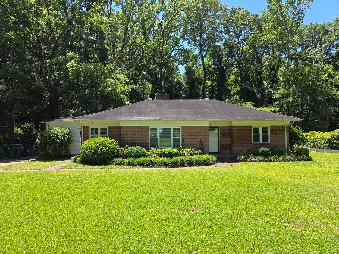 Foto principal - 4134 Sheridan Dr