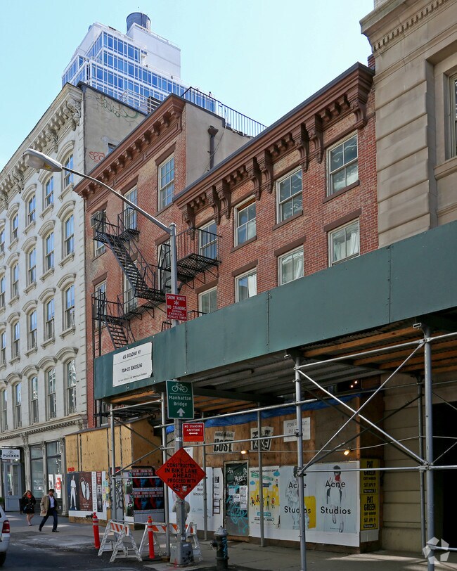 Building Photo - 127 Grand St
