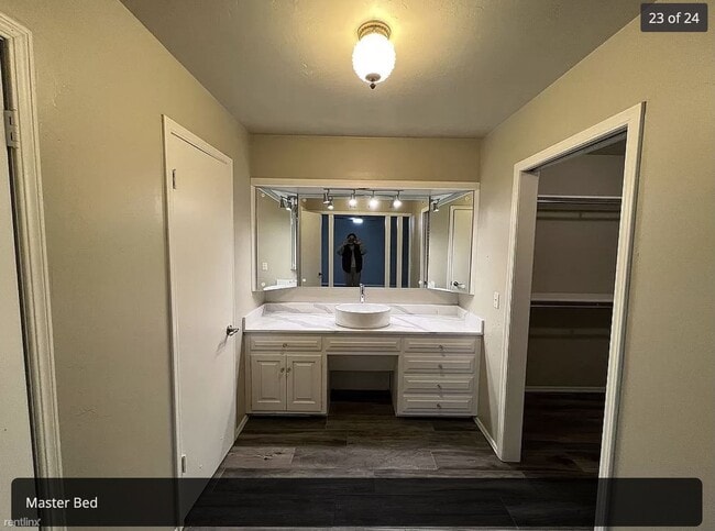Building Photo - 3 br, 2.5 bath Duplex - 1508 Glenbrook Drive