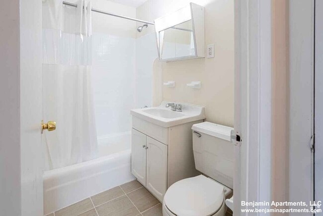 Foto del edificio - 116 Dustin St