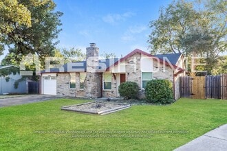 Building Photo - 3601 Biscay Dr
