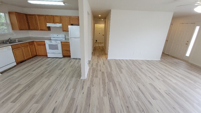Foto del edificio - 127 Mystic Ave