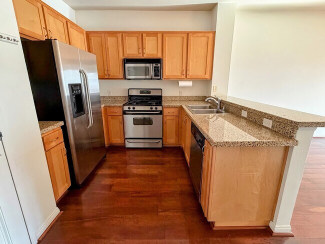 Foto del edificio - 450 J St