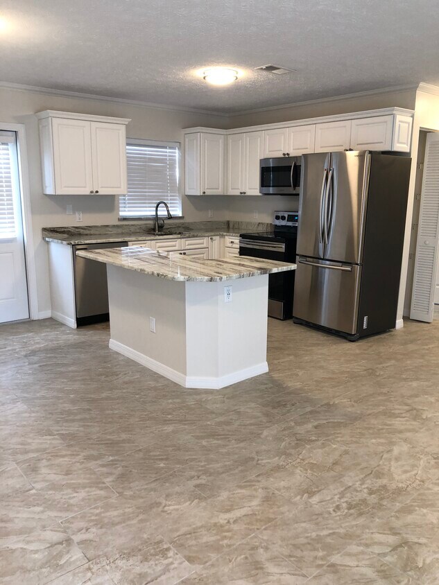 Foto principal - 1292 SW Bellevue Ave