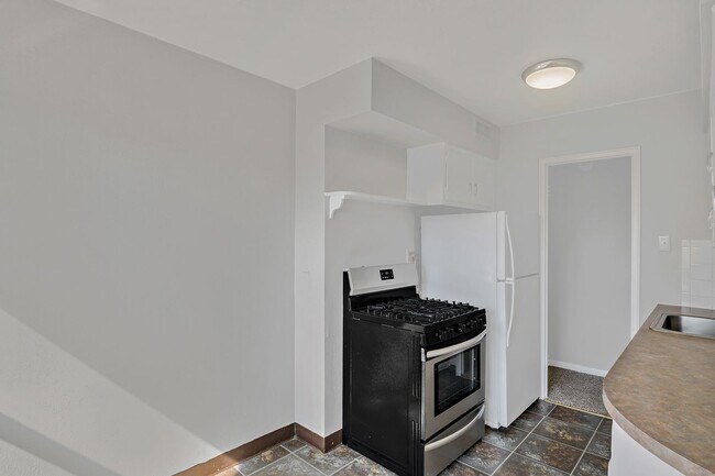 Foto del edificio - 9 Dickinson Ave