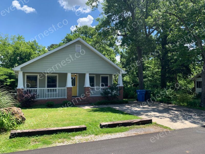 Foto principal - 422 Rosewood St