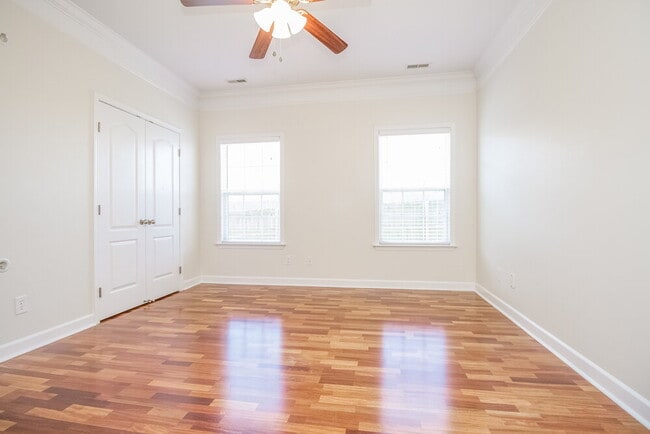 Building Photo - 3306 Hamberton Cir