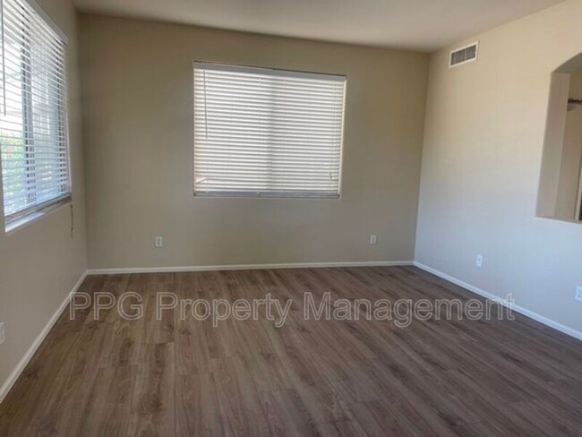 Building Photo - 17653 W Corrine Dr