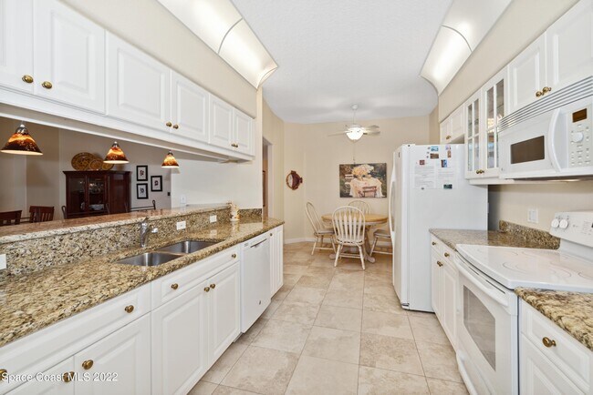Building Photo - 2065 Jimmy Buffett Mem Hwy