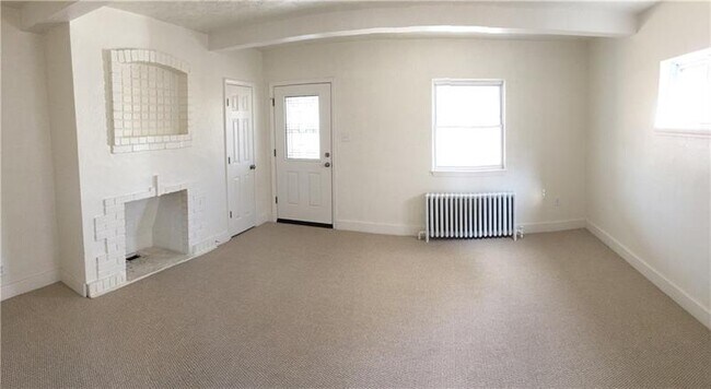 Foto del edificio - 230 Pennsylvania Blvd