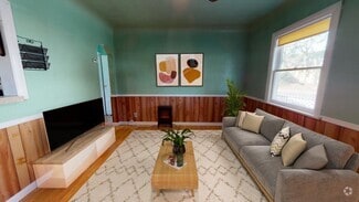Building Photo - Charming Long Beach home near Scherer Park