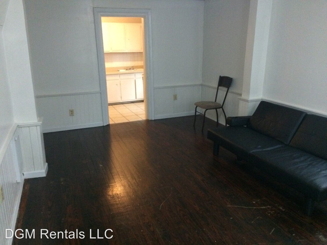 Foto principal - 17 N Sycamore St
