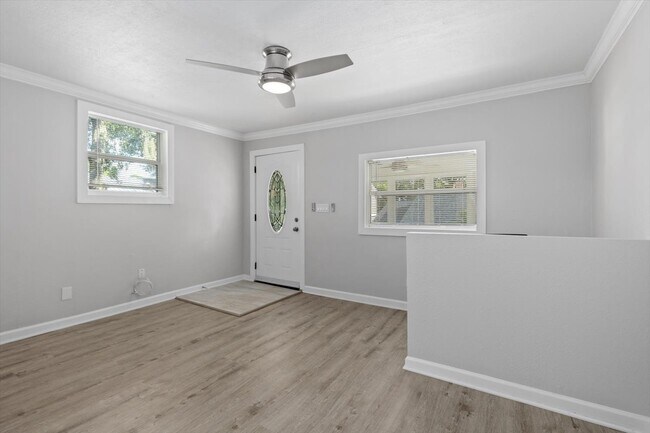 Building Photo - Edge of San Marco Rental House Available I...