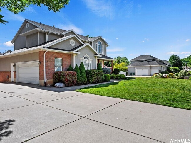 Foto del edificio - 3-bedroom, 2.5-bathroom home