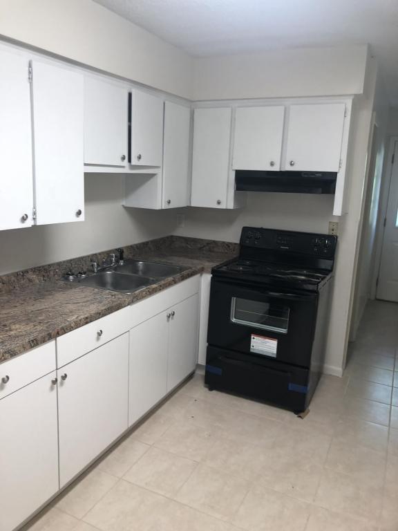 Foto del edificio - 1116 N Brunnell Pkwy