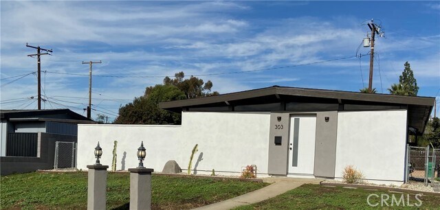 Building Photo - 303 W Nubia St