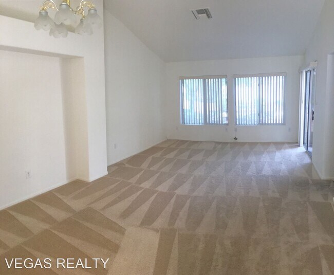 Building Photo - 2641 Breakers Creek Dr