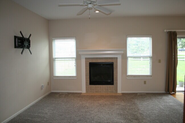 Building Photo - 6004 Millbrook St