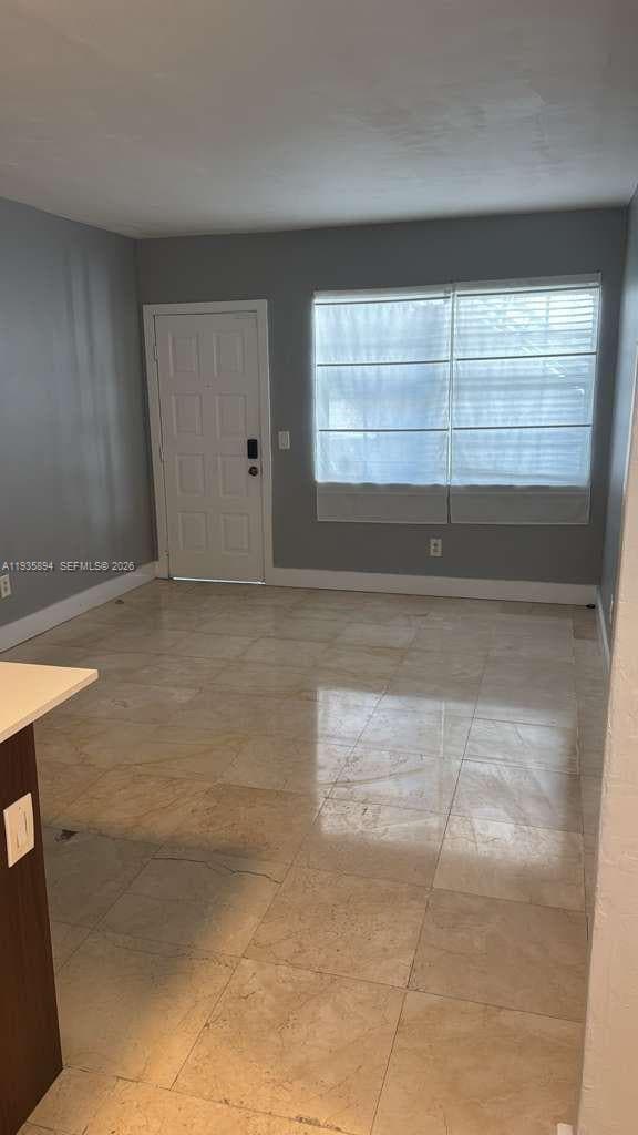 Building Photo - 551 NE 62nd St