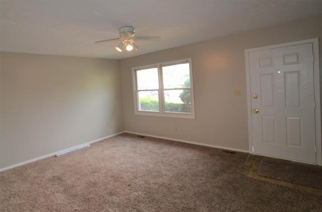 Primary Photo - 1383 W Allen St
