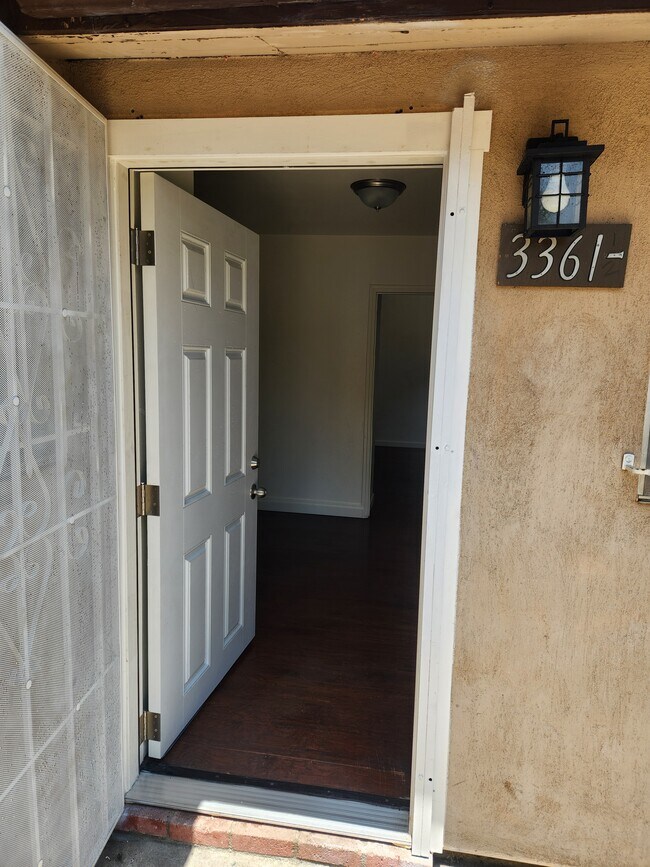 Foto del edificio - 3361 1/2 Roseview Ave