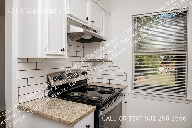 Building Photo - 721 S Valentine-B