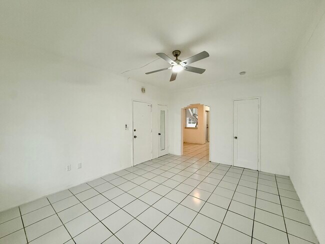 Foto del edificio - 600 12th St