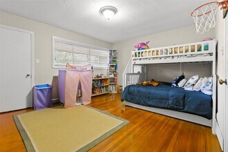 Building Photo - 3641 Deal St