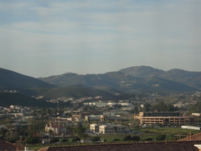 Foto del edificio - 256 Aurora Ave