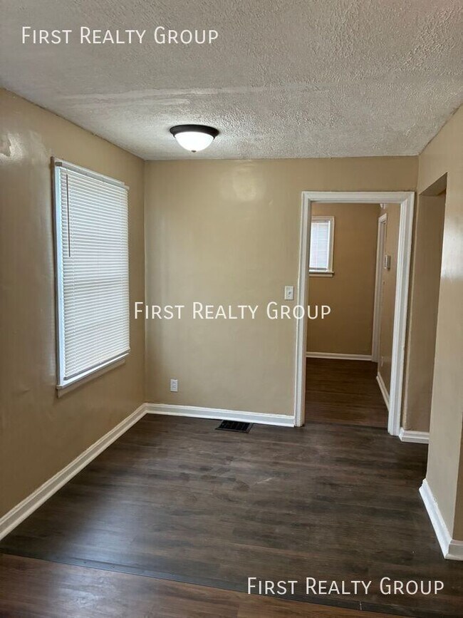 Foto del edificio - 2924 Preston St